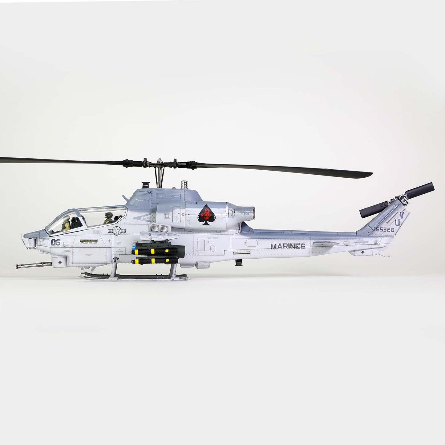 Forces OF Valor Bell AH-1W Whisky Cobra elicottero d'attacco (ugello di scarico NTS) Cod. FO820004A-1