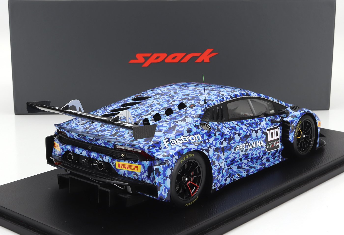 SPARK-MODEL - 1/18 - LAMBORGHINI - HURACAN GT3 TEAM SQUADRA CORSE N 100 TEST CAR 24h SPA 2018 - VARIOUS