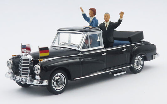 RIO-MODELS - MERCEDES BENZ - 300D (W189) CABRIOLET OPEN 1963 WITH KONRAD ADENAUER AND JOHN FITZGERALD KENNEDY FIGURES