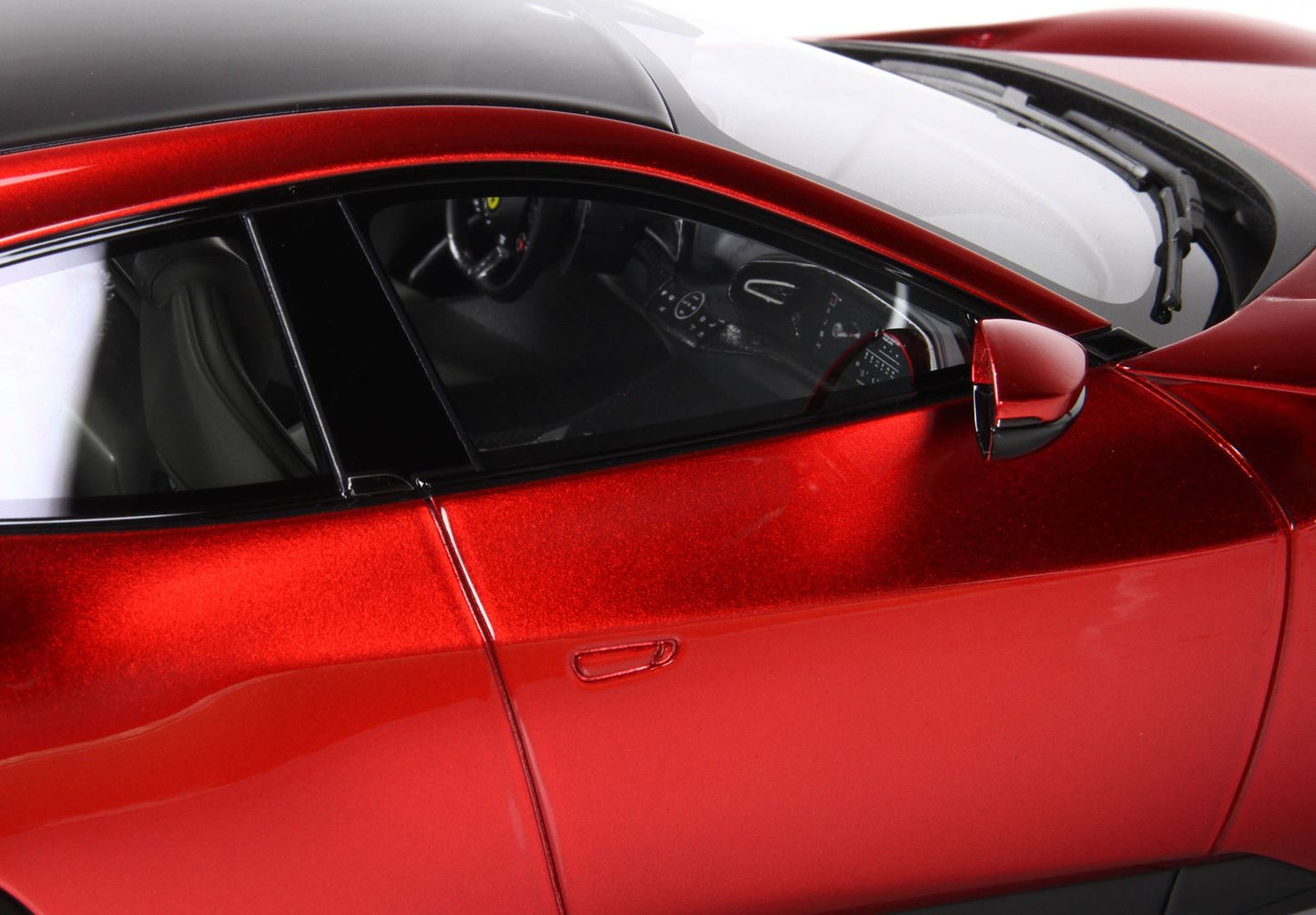 BBR-MODELS - 1/18 - Ferrari Purosangue Rosso Portofino Metallizzato con Vetrinetta