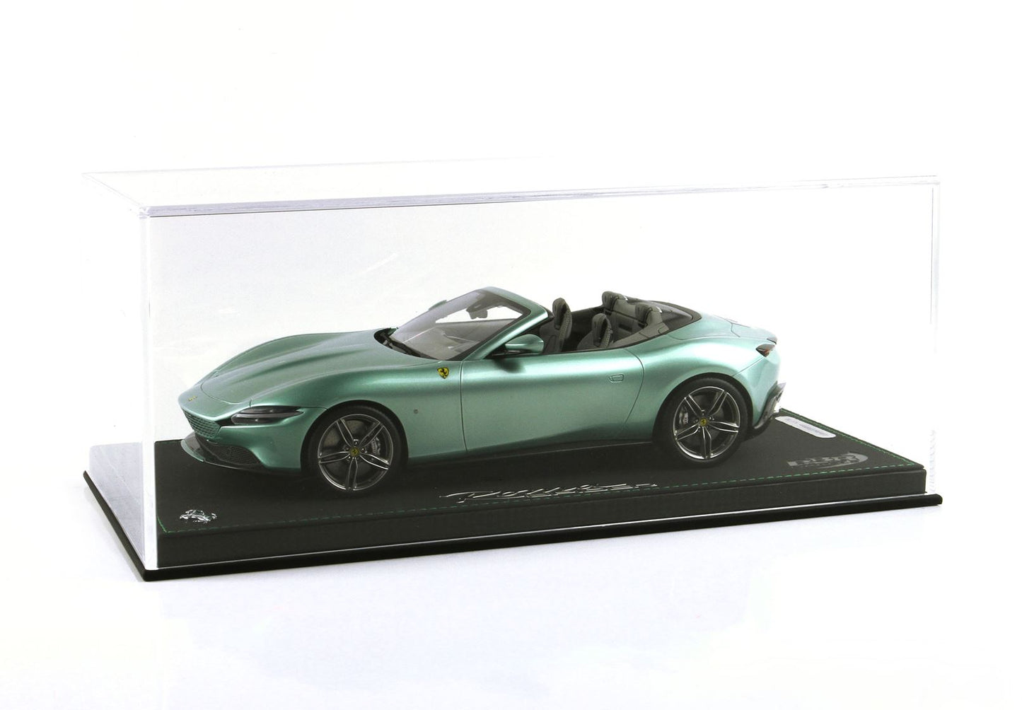 BBRModels - Ferrari Roma Spider 2023 Tetto Aperto Verde Tevere con Vetrinetta