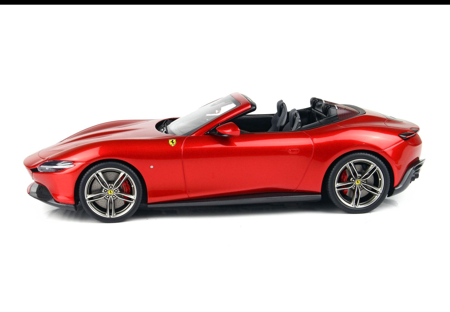 BBRModels - Ferrari Roma Spider 2023 Tetto Aperto Rosso Magma  con Vetrinetta
