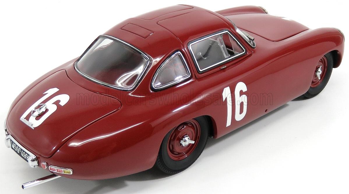 CMC - 1/18 - MERCEDES BENZ - 300SL (W154) TEAM DAIMLER-BENZ AG N 16 BERN GP 1952 R.CARACCIOLA - RED