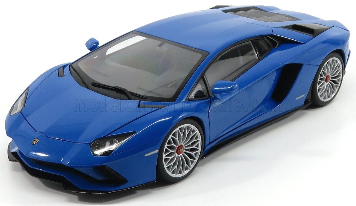 AUTOART - 1/18 - LAMBORGHINI - AVENTADOR S 2017 - BLUE NILA