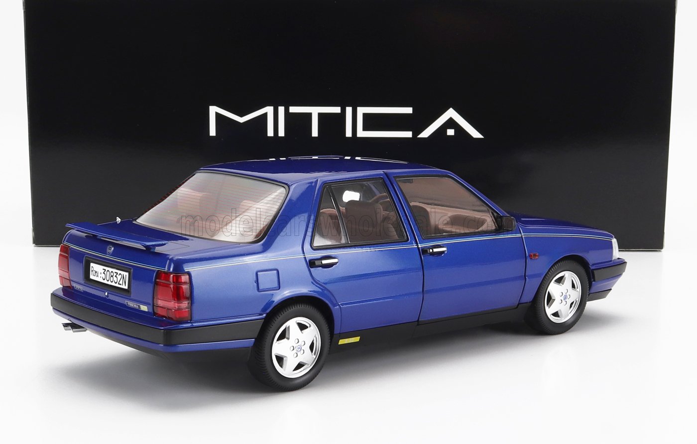 MITICA-DIECAST - 1/18 - LANCIA - THEMA 8.32 FERRARI 1S 1986 - WITH OPEN REAR WING - BLUE MET 1/18