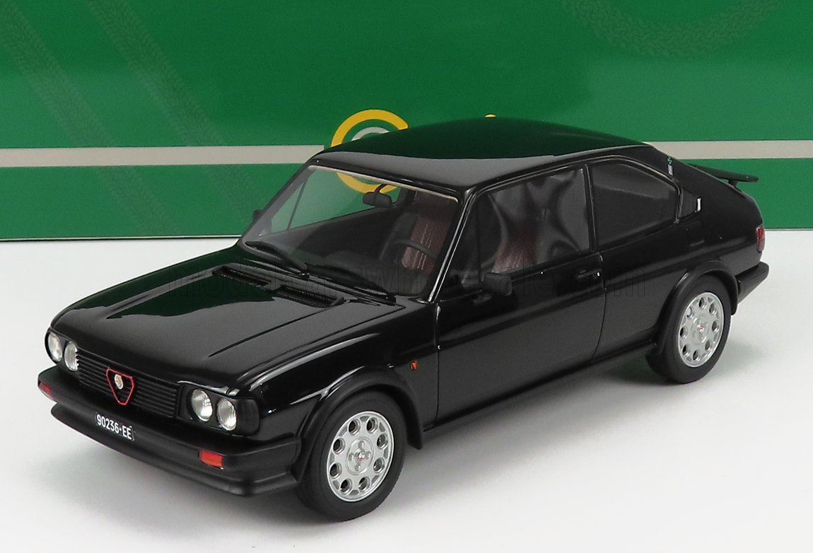 CULT-SCALE MODELS - 1/18 - ALFA ROMEO - ALFASUD 1.5 TI QUADRIFOGLIO VERDE 1983 - BLACK