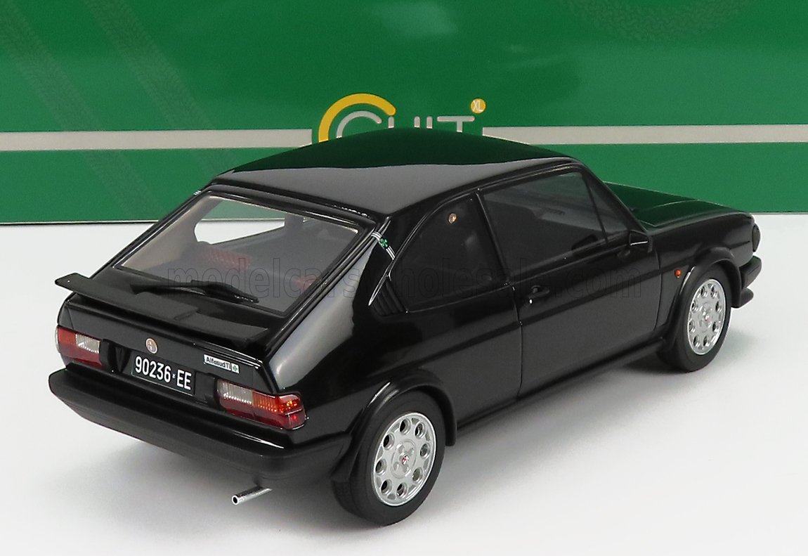 CULT-SCALE MODELS - 1/18 - ALFA ROMEO - ALFASUD 1.5 TI QUADRIFOGLIO VERDE 1983 - BLACK