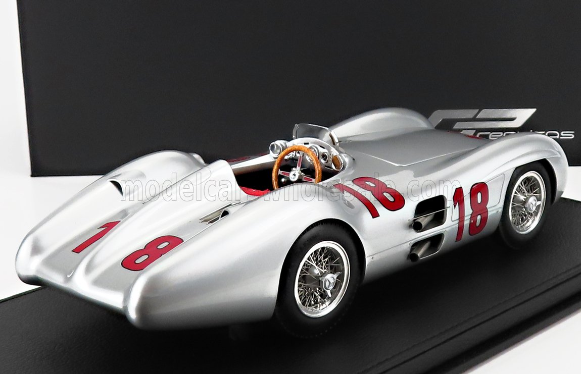 GP-REPLICAS - MERCEDES BENZ - F1 W196R STREAMLINERS N 18 WINNER FRANCE GP JUAN MANUEL FANGIO 1954 WORLD CHAMPION - CON VETRINA - WITH SHOWCASE