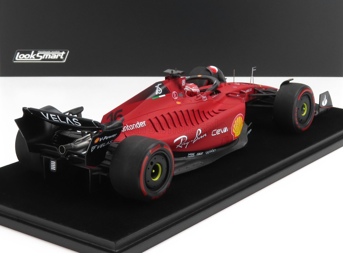 LOOKSMART - 1/18 - FERRARI - F1-75 TEAM SCUDERIA FERRARI N 16 WINNER BAHRAIN GP 2022 CHARLES LECLERC - RED