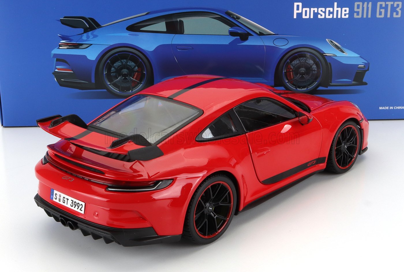 MAISTO - PORSCHE - 911 992 GT3 COUPE 2022