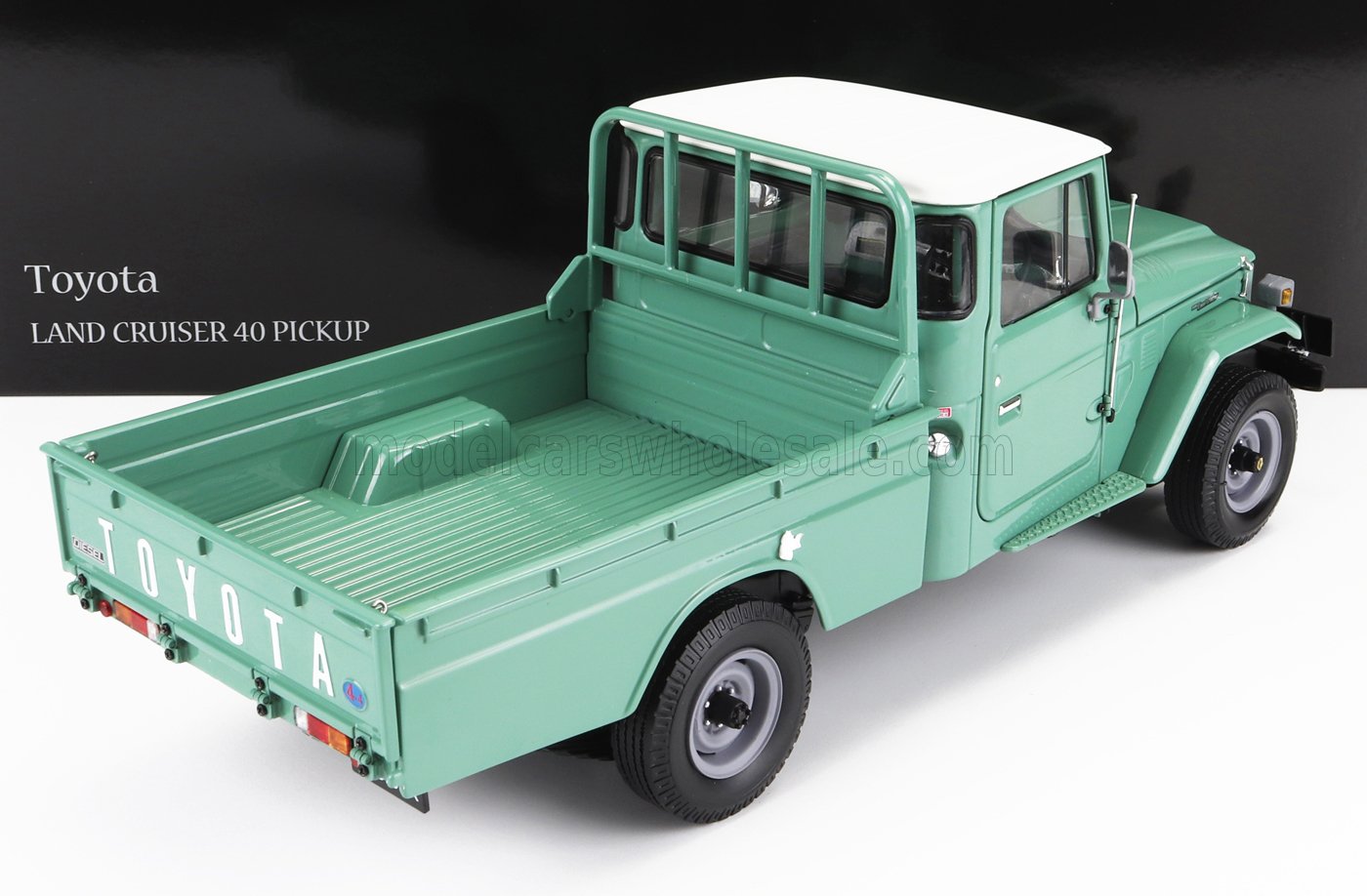 KYOSHO - TOYOTA - LAND CRUISER 40 4X4 PICK-UP 1980