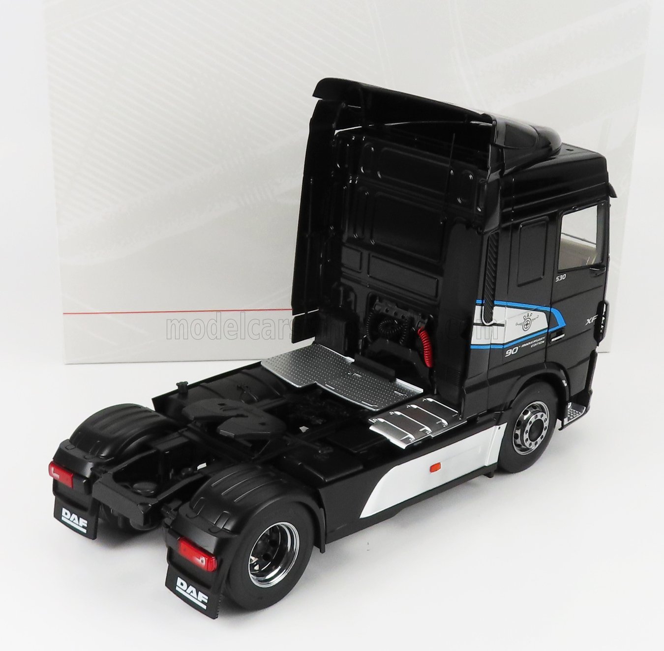 PREMIUM CLASSIXXS - DAF - XF SPACE CAB TRACTOR TRUCK 2-ASSI 2018