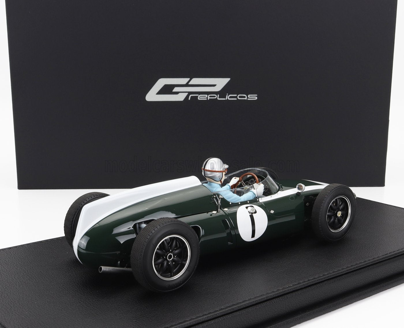 GP-REPLICAS - 1/18 - COOPER - F1 T53 N 1 POLE POSITION WINNER BRITISH SILVERSTONE GP WORLD CHAMPION (with pilot figure) 1960 JACK BRABHAM - GREEN