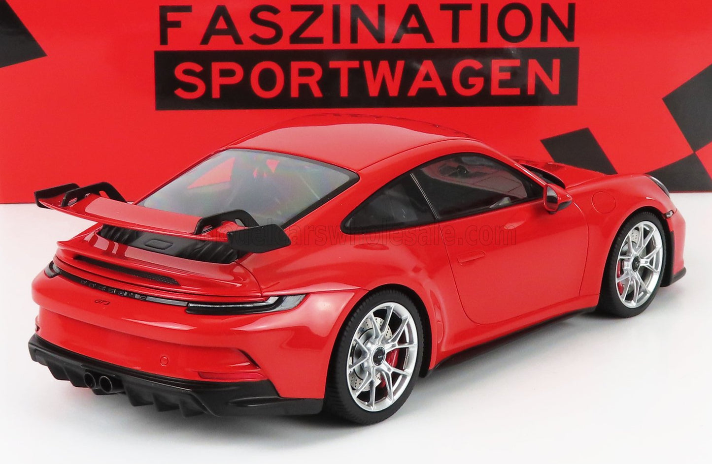 MINICHAMPS - PORSCHE - 911 992 GT3 TOURING COUPE 2022