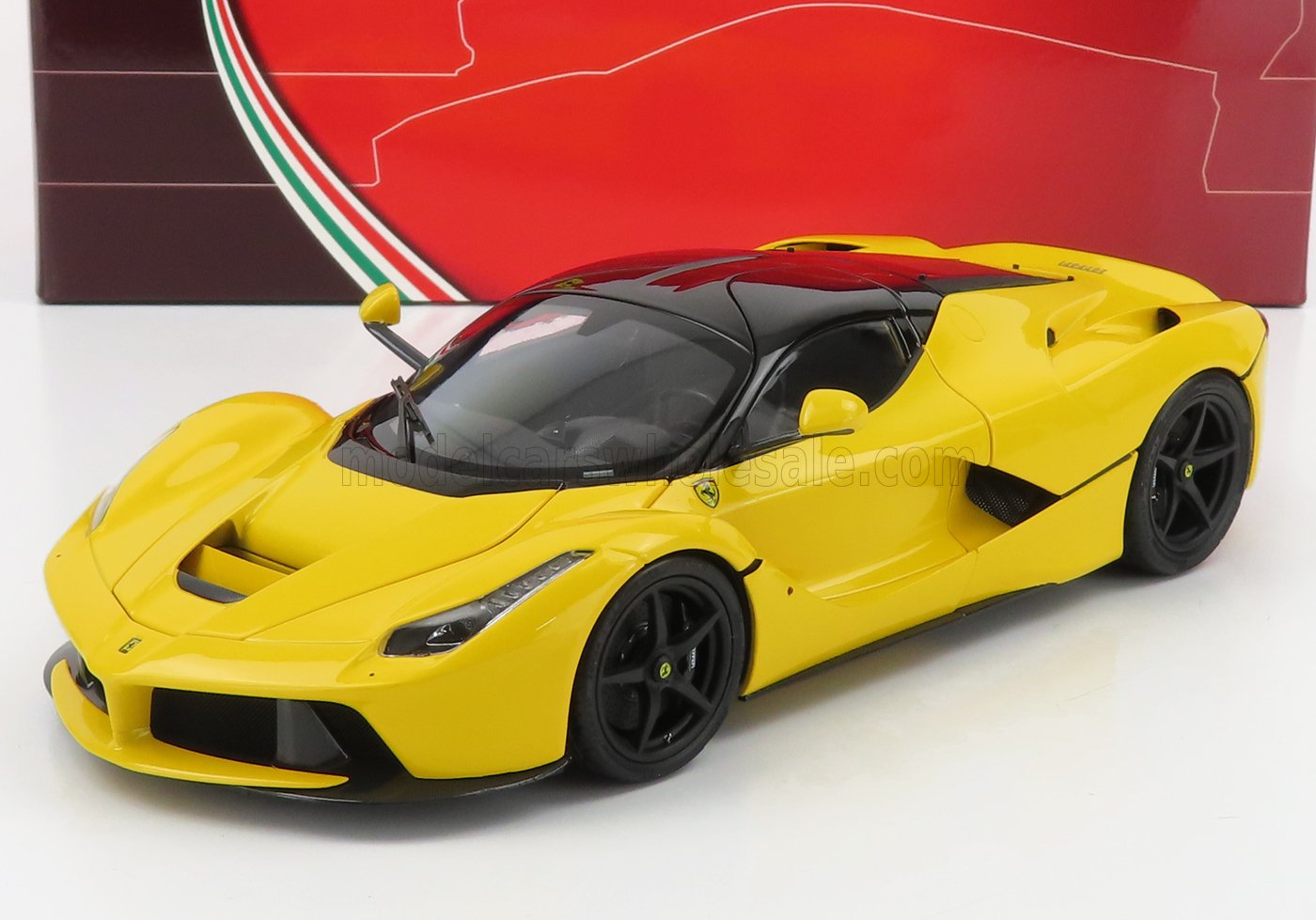 FERRARI LAFERRARI 2013 - BLACK WHEELS - GIALLO MODENA