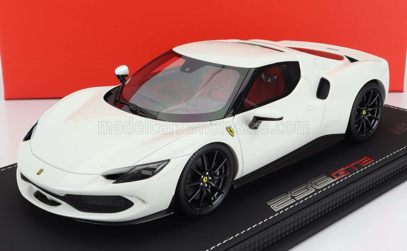 BBR-MODELS - 1/18 - FERRARI - 296 GTB HYBRID 830HP V6 2021 - CON VETRINA - WITH SHOWCASE - BIANCO AVUS - WHITE