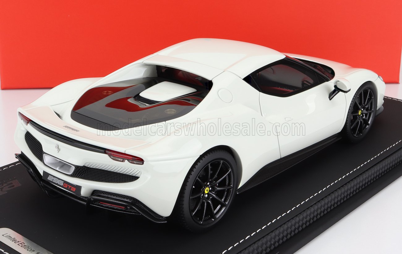 BBR-MODELS - 1/18 - FERRARI - 296 GTB HYBRID 830HP V6 2021 - CON VETRINA - WITH SHOWCASE - BIANCO AVUS - WHITE