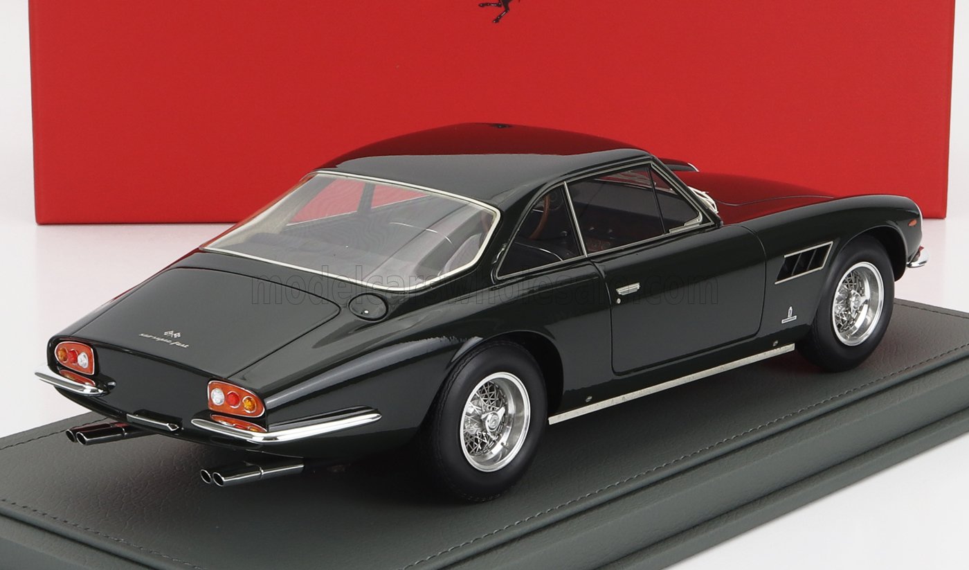 BBR-MODELS - 1/18 - FERRARI - 500 SUPERFAST 2 SERIES COUPE 1965 - CON VETRINA - WITH SHOWCASE - GREEN