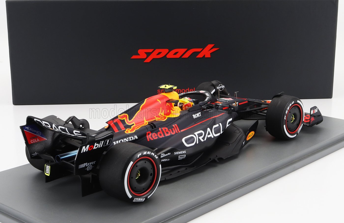 SPARK-MODEL - 1/18 - RED BULL - F1 RB19 TEAM ORACLE RED BULL RACING N 11 WINNER AZERBAIJAN GP 2023 SERGIO PEREZ - MATT BLUE