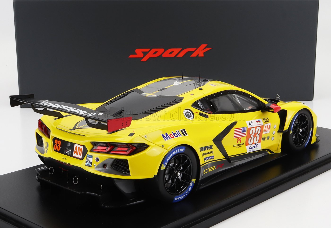 SPARK-MODEL - 1/18 - CHEVROLET - CORVETTE C8.R 5.5L V8 TEAM CORVETTE RACING N 33 WINNER LMGTE CLASS 24h LE MANS 2023 N.CATSBURG - B.KEATING - N.VARRONE - YELLOW