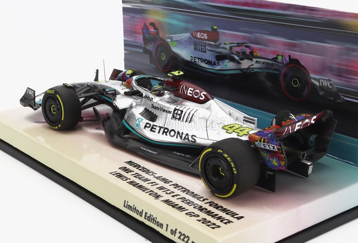 MINICHAMPS - 1/43 - MERCEDES GP - F1 W13E TEAM MERCEDES-AMG PETRONAS F1 N 44 6th MIAMI GP 2022 LEWIS HAMILTON - SILVER GREEN