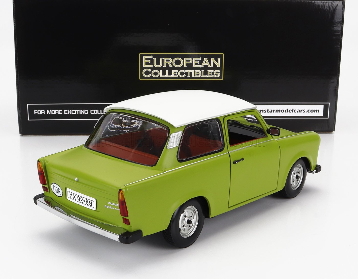 SUN-STAR - 1/18 - TRABANT - 601 1964 - GREEN WHITE