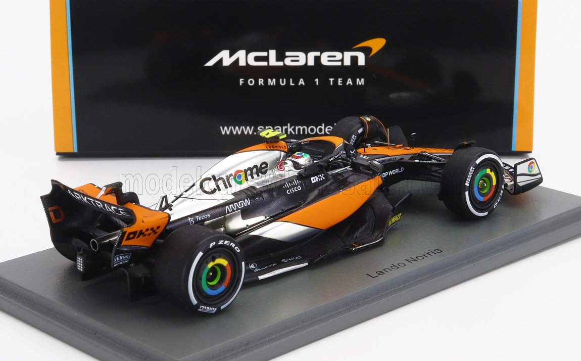 SPARK-MODEL - 1/43 - McLAREN - F1 MCL60 TEAM McLAREN N 4 2nd BRITISH GP WITH PITBOARD 2023 LANDO NORRIS - ORANGE BLACK CHROME