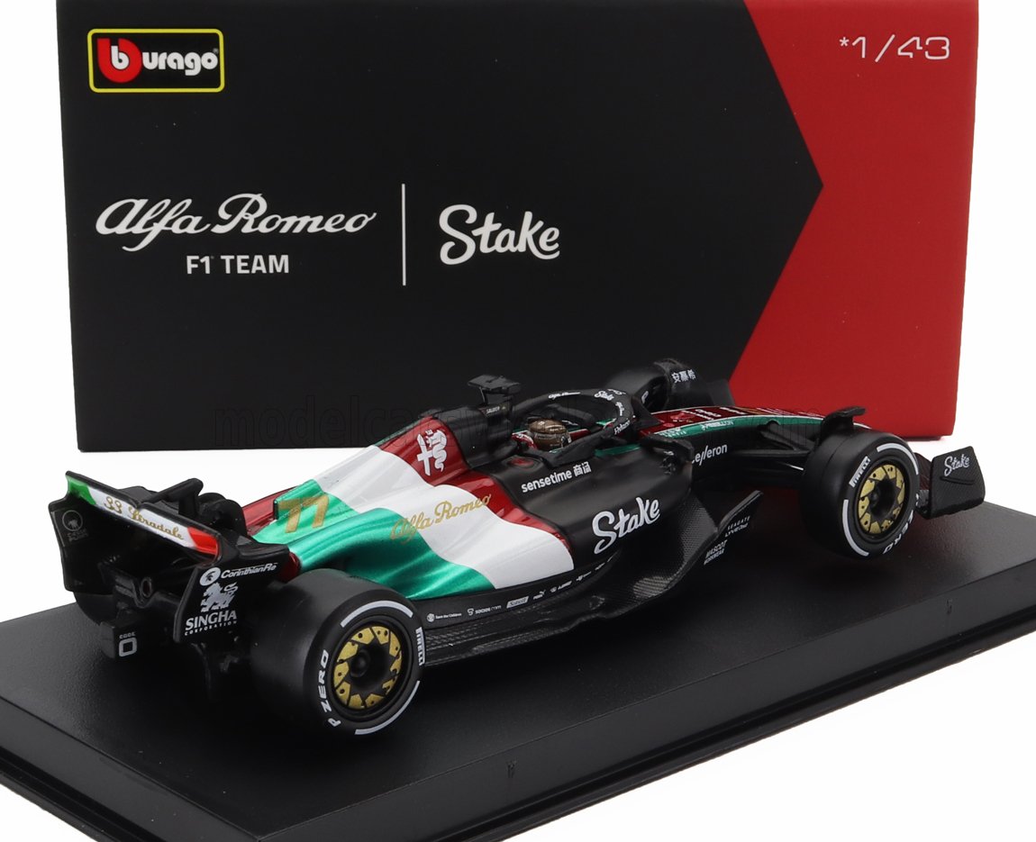 BURAGO - 1/43 - ALFA ROMEO - F1 C43 TEAM STAKE N 77 MONZA ITALY GP 2023 VALTTERI BOTTAS - WITH PILOT AND SHOWCASE - BLACK RED