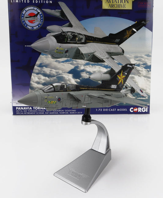 CORGI - 1/72 - PANAVIA AIRCRAFT - GR.4 TORNADO MILITARY AIRPLANE 1982 - MILITARY GREY