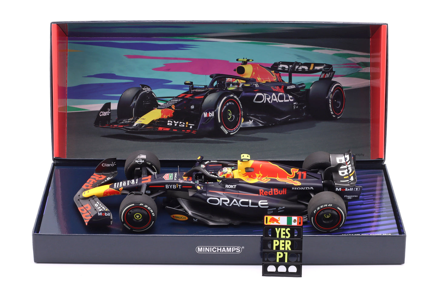 MINICHAMPS - RED BULL - F1 RB19 TEAM ORACLE RED BULL RACING N 11 WINNER SAUDI ARABIAN GP WITH PIT BOARD 2023 SERGIO PEREZ 1/43