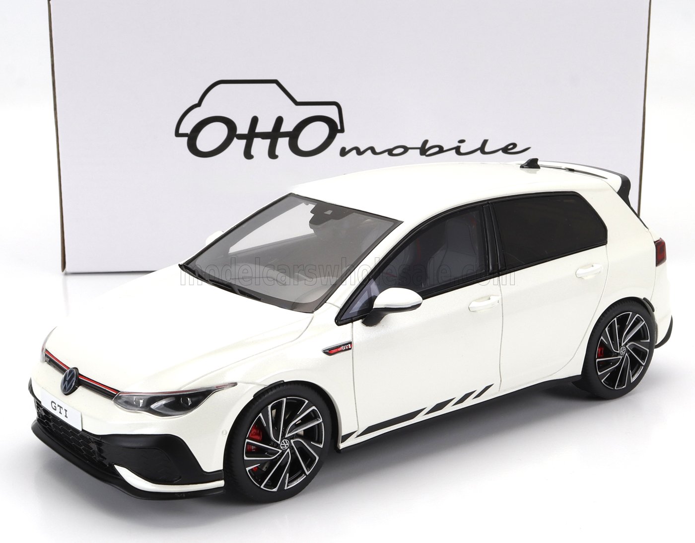 OTTO-MOBILE - 1/18 - VOLKSWAGEN - GOLF VIII GTi CLUBSPORT 2021 - WHITE