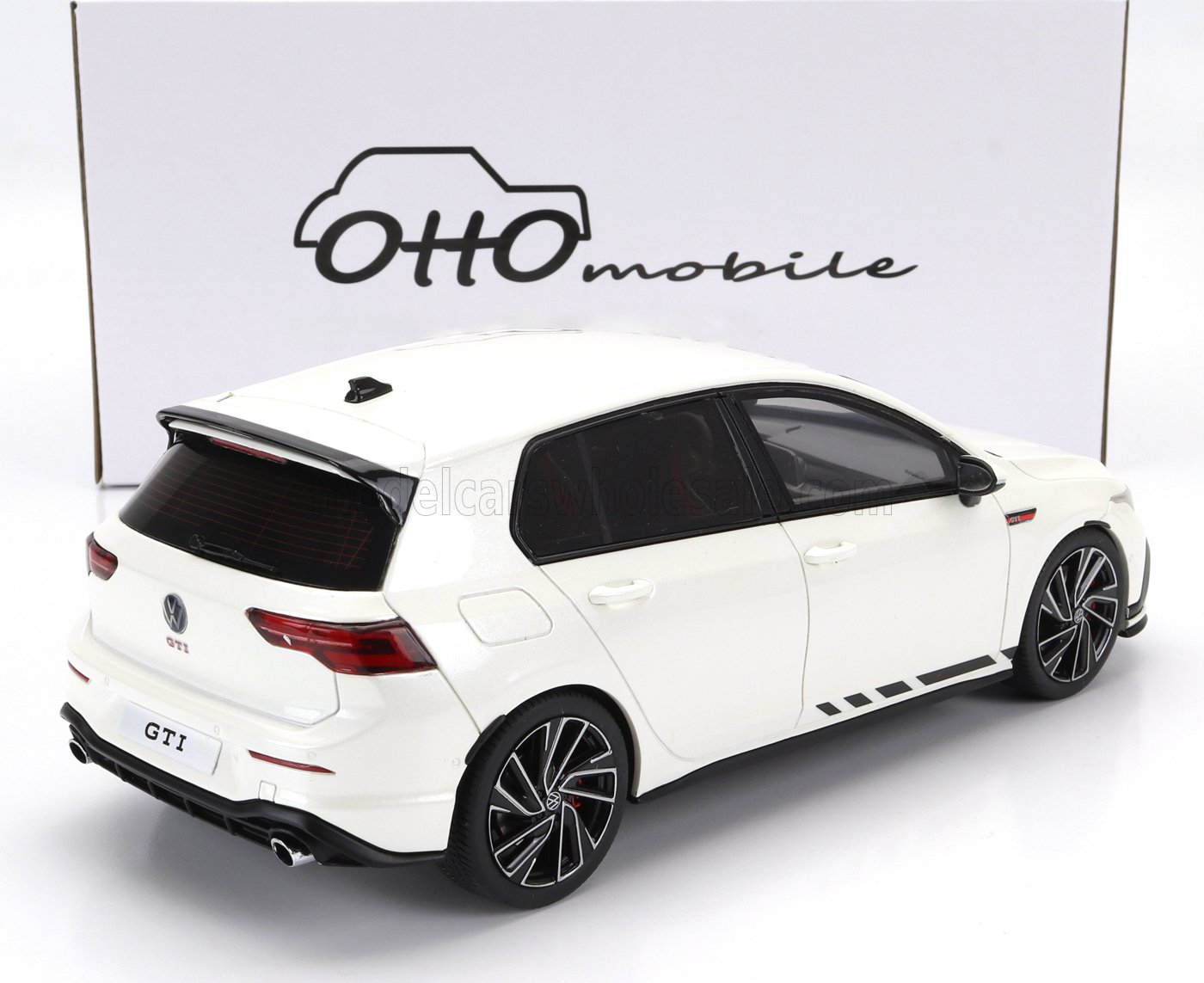 OTTO-MOBILE - 1/18 - VOLKSWAGEN - GOLF VIII GTi CLUBSPORT 2021 - WHITE