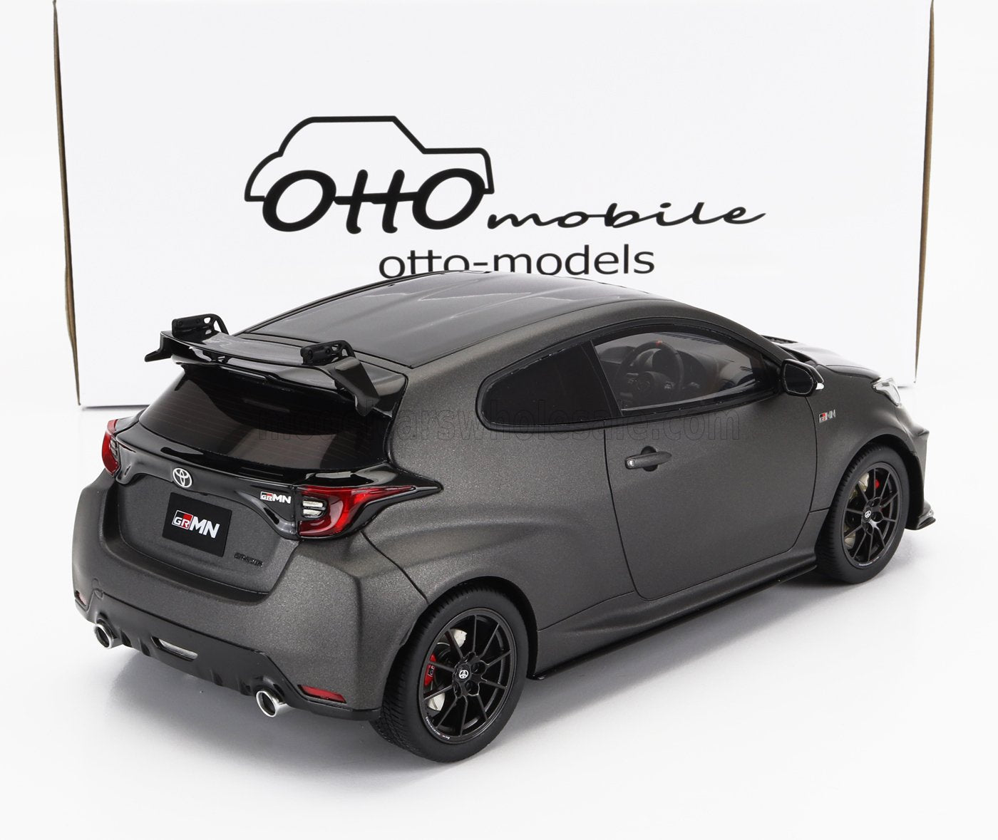 OTTO-MOBILE - 1/18 - TOYOTA - YARIS GR CIRCUIT PACKAGE 2022 - BLACK