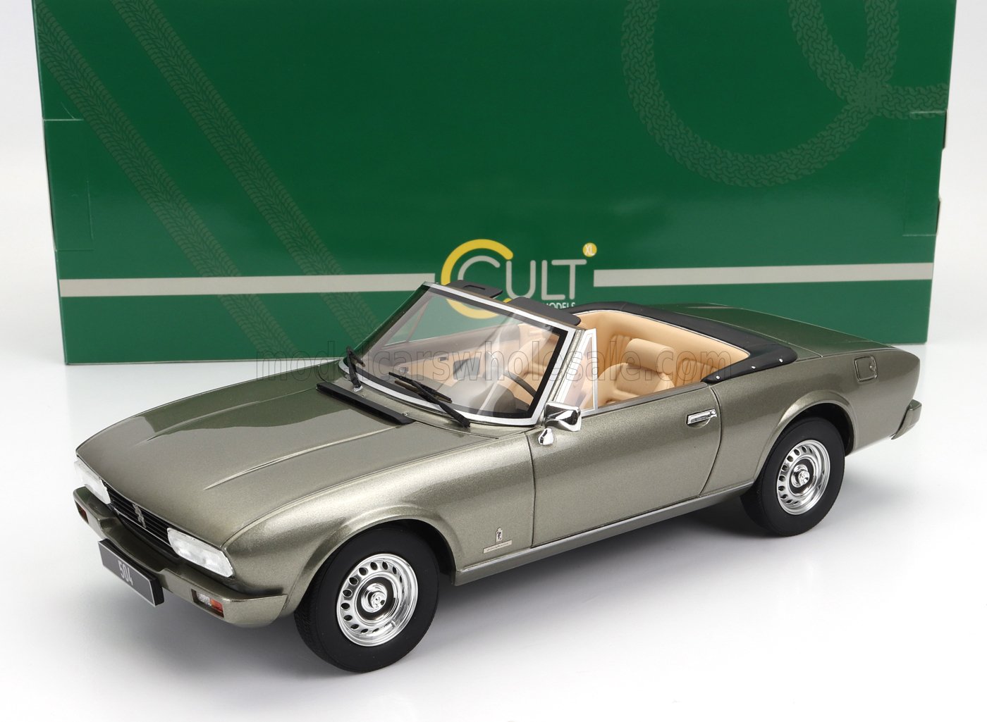 CULT-SCALE MODELS - 1/18 - PEUGEOT - 504 CABRIOLET OPEN 1983 - GREEN MET