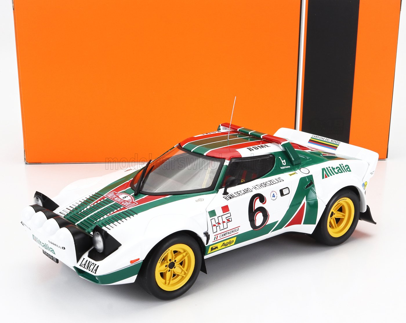 IXO-MODELS - 1/18 - LANCIA - STRATOS HF TEAM ALITALIA (night version) N 6 2nd RALLY MONTECARLO 1976 BJORN WALDEGAARD - HANS THORSZELIUS - WHITE GREEN RED