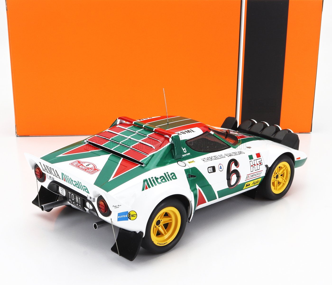 IXO-MODELS - 1/18 - LANCIA - STRATOS HF TEAM ALITALIA (night version) N 6 2nd RALLY MONTECARLO 1976 BJORN WALDEGAARD - HANS THORSZELIUS - WHITE GREEN RED