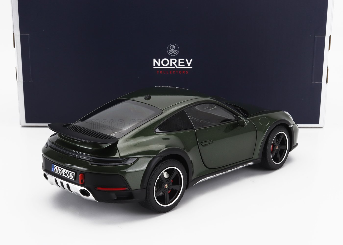 NOREV - 1/18 - PORSCHE - 911 992 DAKAR COUPE 2023 - GREEN MET