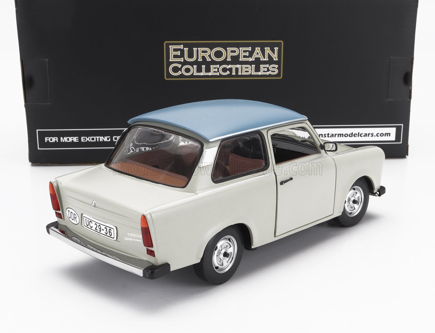 SUN-STAR - 1/18 - TRABANT - 601 DE LUXE 1965 - GREY LIGHT BLUE