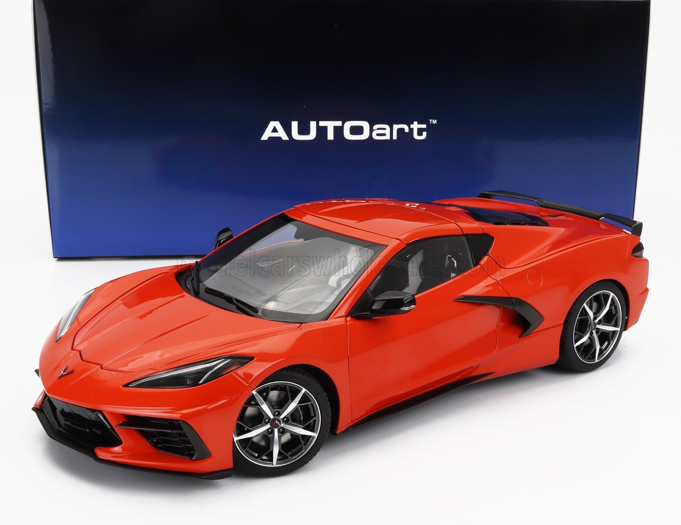 AUTOART - 1/18 - CHEVROLET - CORVETTE C8 Z51 STINGRAY SPIDER 2020 - SEBRING ORANGE