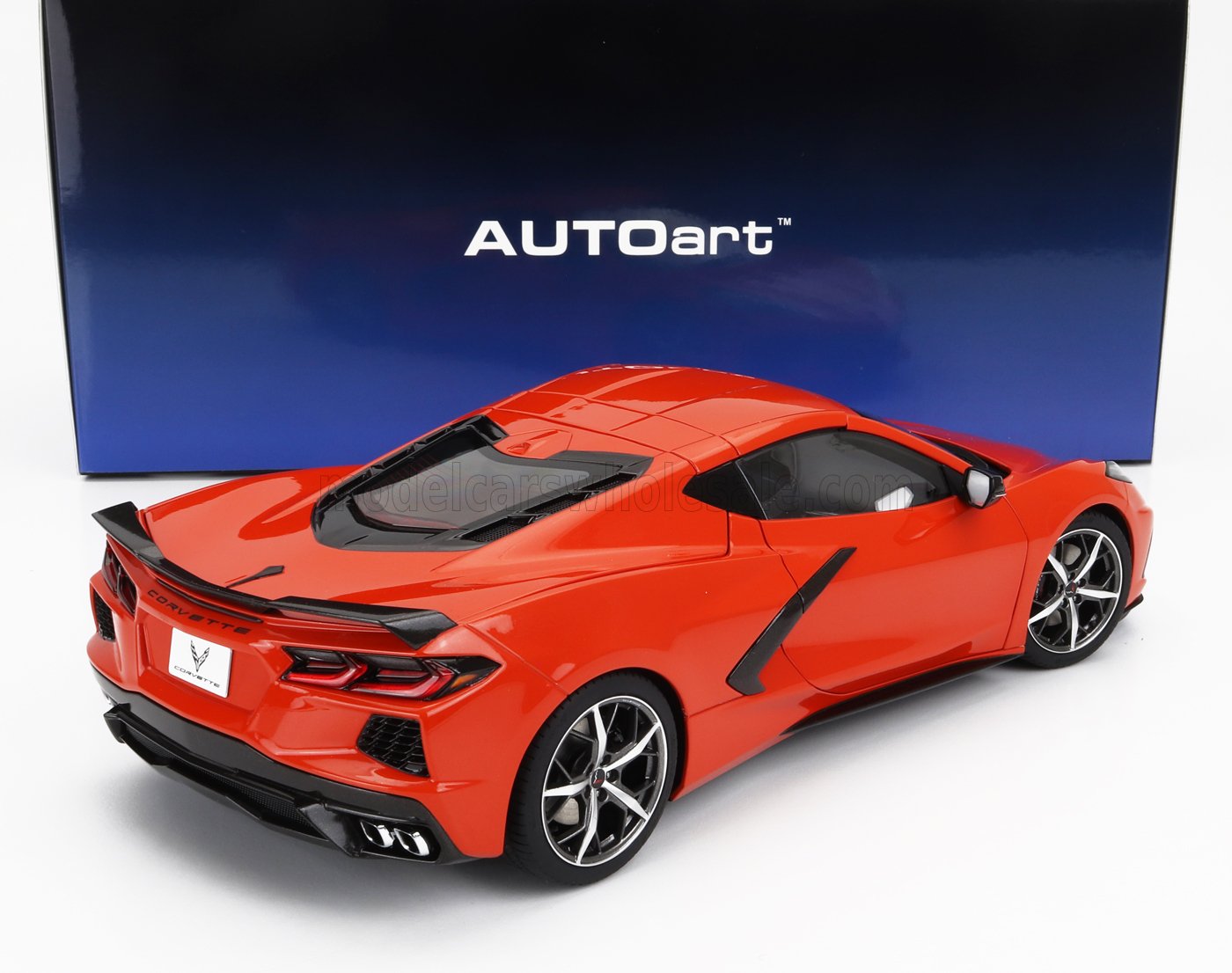 AUTOART - 1/18 - CHEVROLET - CORVETTE C8 Z51 STINGRAY SPIDER 2020 - SEBRING ORANGE