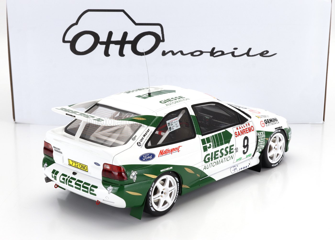 OTTO-MOBILE - 1/18 - FORD ENGLAND - ESCORT COSWORTH Gr.A TEAM GIESSE N 9 4th RALLY SANREMO 1994 BRUNO THIRY - STEPHANE PREVOT - WHITE GREEN