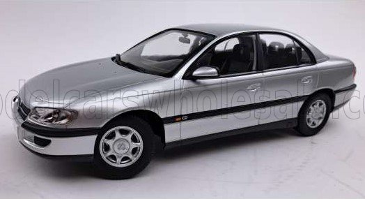 TRIPLE9 - 1/18 - OPEL - OMEGA B 1996 - SILVER