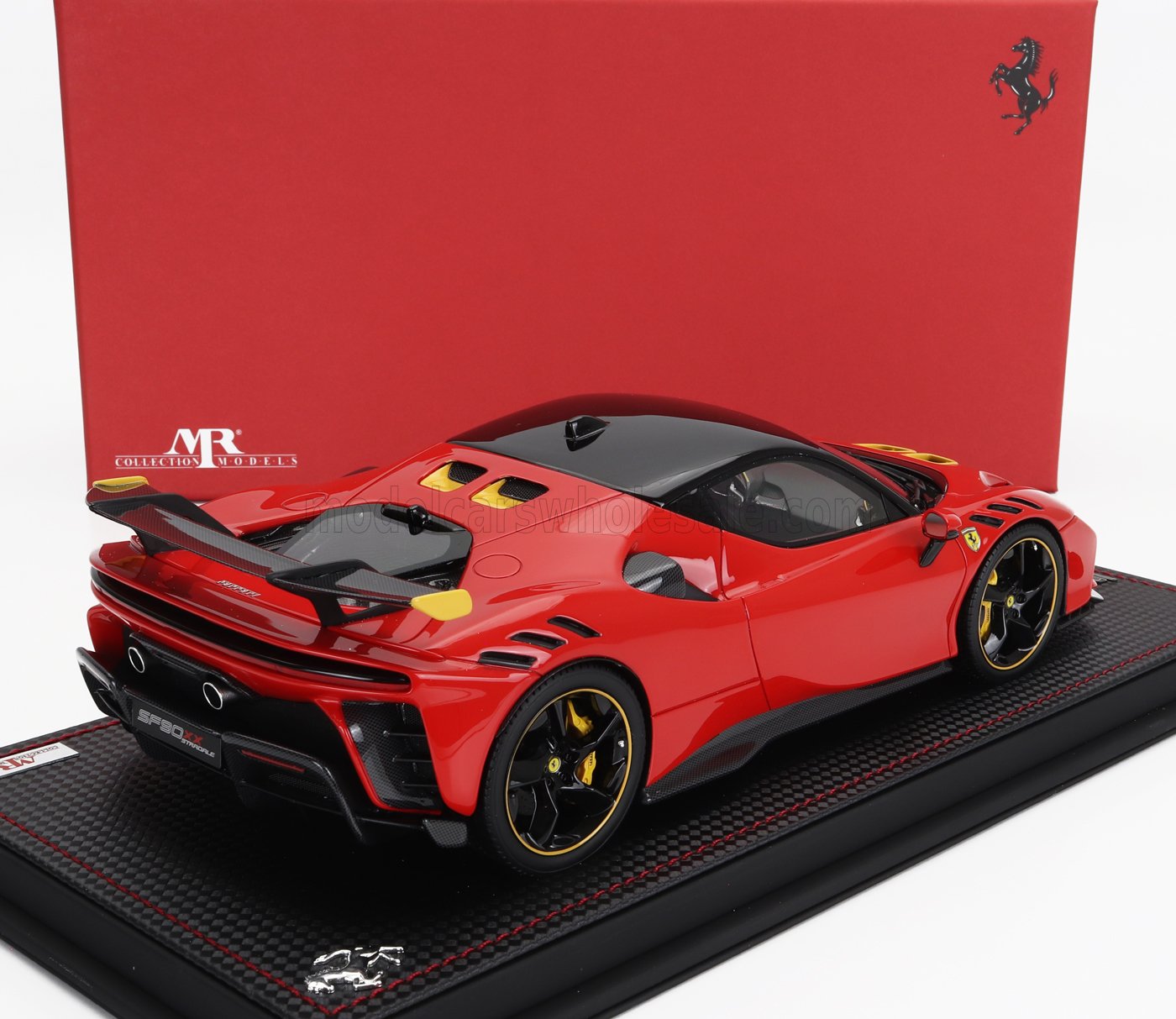 MR-MODELS - 1/18 - FERRARI - SF90 XX STRADALE 2024 - CON VETRINA - WITH SHOWCASE - ROSSO SCUDERIA - RED YELLOW BLACK