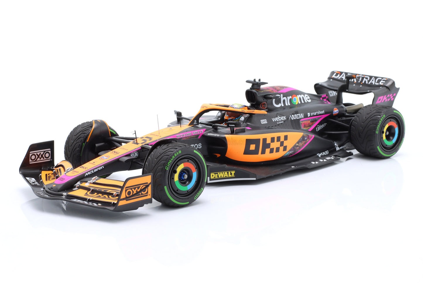 MINICHAMPS - 1/18 - McLAREN - F1 MCL36 MERCEDES TEAM MCLAREN N 3 5th SINGAPORE GP 2022 DANIEL RICCIARDO - ORANGE LIGHT BLUE