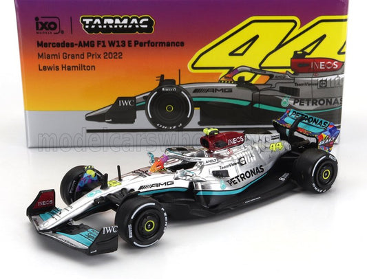 TARMAC - 1/64 - MERCEDES GP - F1 W13E TEAM MERCEDES-AMG PETRONAS F1 N 44 6th MIAMI GP 2022 LEWIS HAMILTON - SILVER GREEN