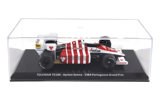 EDICOLA - 1/24 - TOLEMAN - F1 TG184 HART TURBO N 19 3rd PORTUGAL GP 1984 AYRTON SENNA - CON VETRINA - WITH SHOWCASE - BLUE WHITE RED