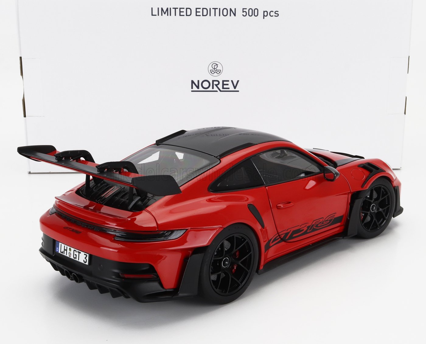 NOREV - 1/18 - PORSCHE - 911 992 GT3 RS COUPE WEISSACH PACKAGE 2022 - RED BLACK