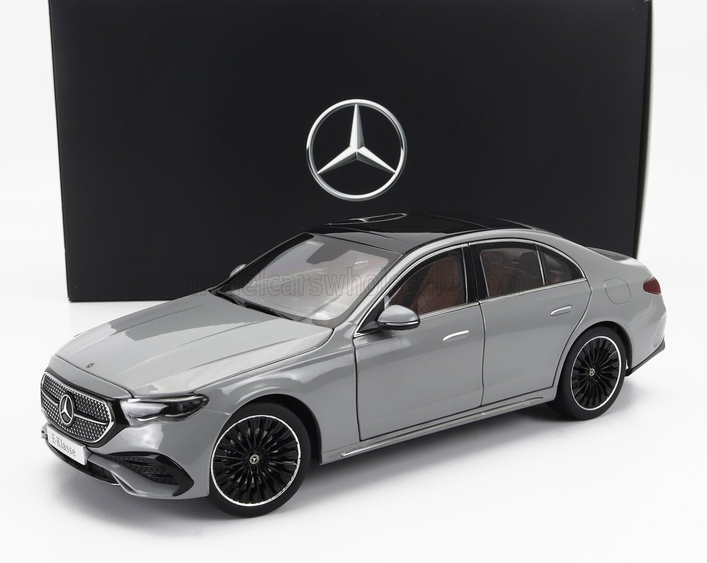 NOREV - 1/18 - MERCEDES BENZ - E-CLASS (W214) AMG LINE 2024 - ALPINE GREY