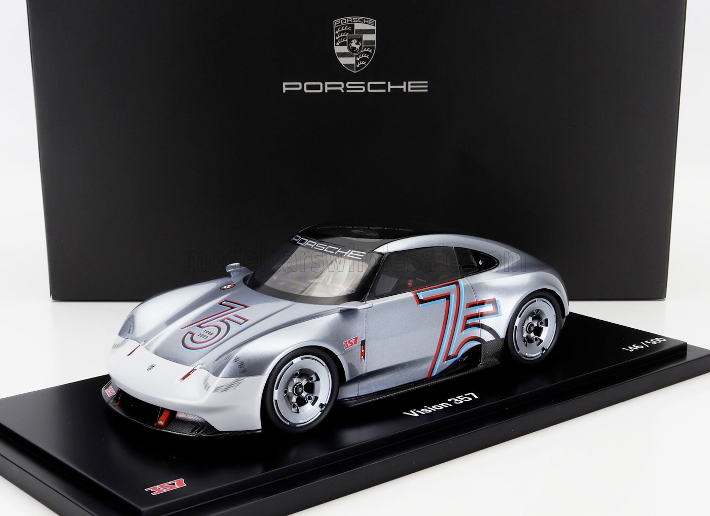 SPARK-MODEL - 1/18 - PORSCHE - VISION 357 2023 - 75th ANNIVERSARY PORSCHE SPORTS CAR 1948-2023 - CON VETRINA - WITH SHOWCASE - GREY MET