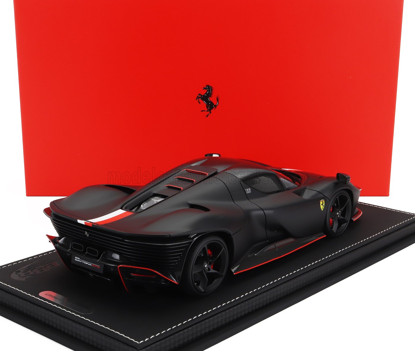 BBR-MODELS - 1/18 - FERRARI - DAYTONA SP3 CLOSED ROOF ICONA PRINCIPATO DI MONACO LIVERY N 16 PERSONAL CAR CHARLES LECLERC 2022 - CON VETRINA - WITH SHOWCASE - MATT BLACK